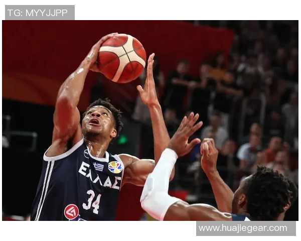 美国篮球明星的日常生活揭秘从晨练到赛场的精彩瞬间